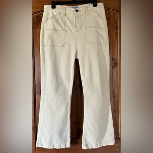 Antonio Melani size 10 cream pants worn once.